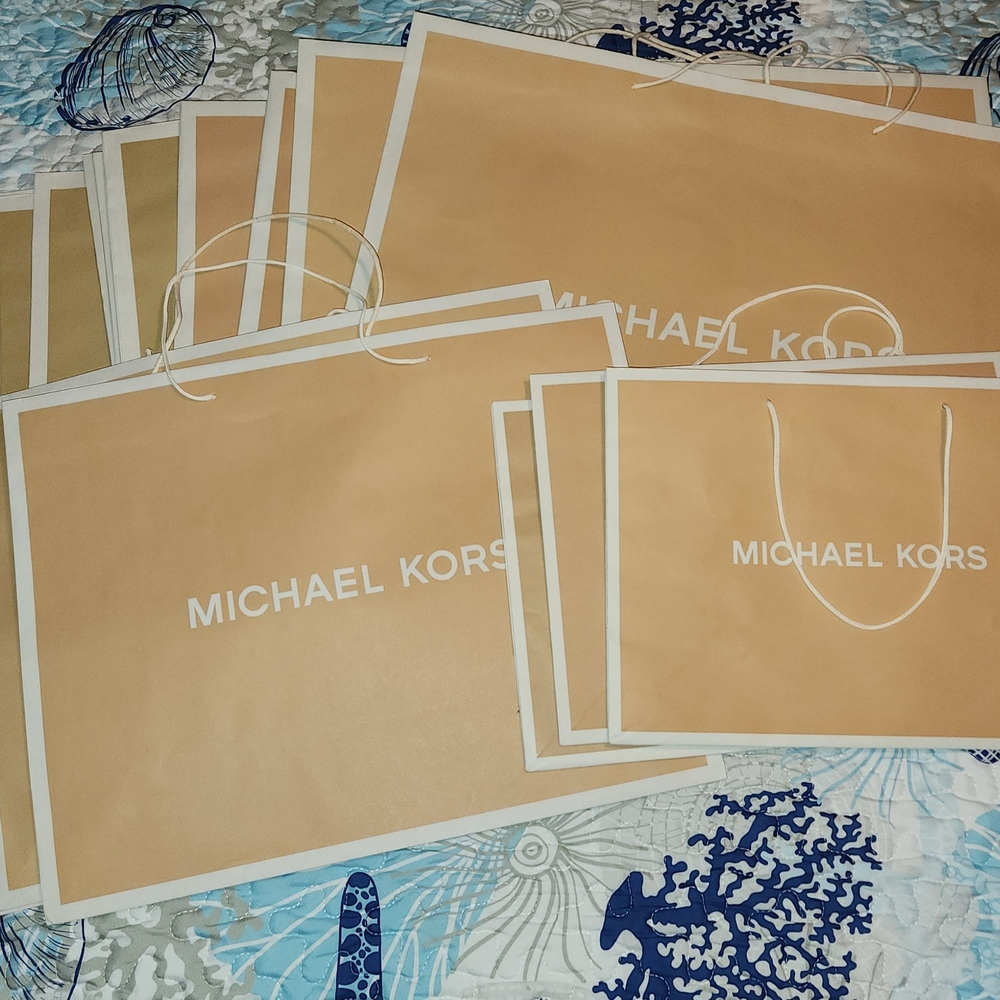Michael Kors Beige Shopping Bags Set